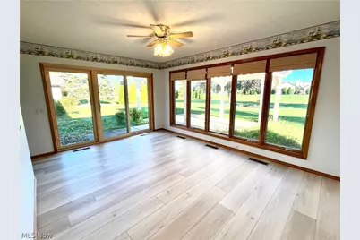 33037 Pebblebrook Drive, North Ridgeville, OH 44039 - Photo 17