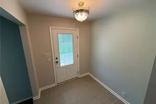 1927 N Walnut St, Dover, OH 44622 - Photo 5