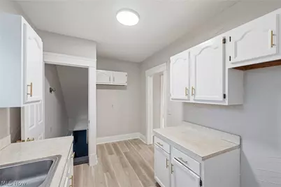 904 E 144th Street, Loveland, OH 44110 - Photo 17