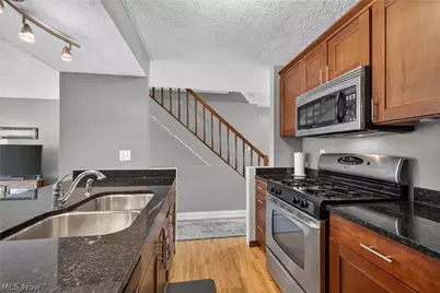 1210 Brookline Place #A, Willoughby, OH 44094 - Photo 7