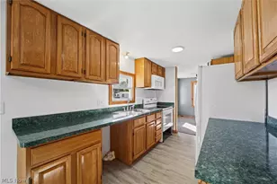 104 Pike Ct, LaGrange, OH 44050 - Photo 13