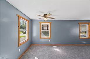 104 Pike Ct, LaGrange, OH 44050 - Photo 9