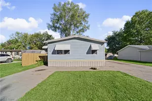 104 Pike Ct, LaGrange, OH 44050 - Photo 3