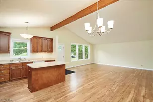 3201 Ridgewood Rd, Fairlawn, OH 44333 - Photo 5