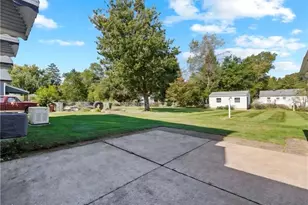 111 Yunker Ct, Elyria, OH 44035 - Photo 25