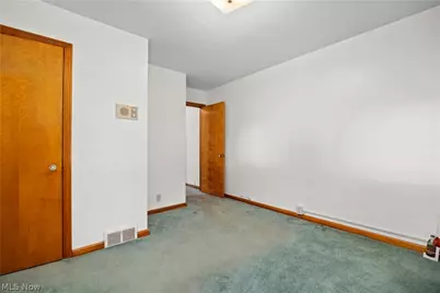 111 Yunker Court, Elyria, OH 44035 - Photo 9