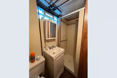 1057 Dover Avenue, Akron, OH 44320 - Photo 19