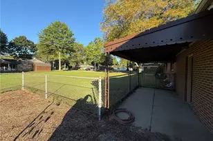1820 Dover Ave, Dover, OH 44622 - Photo 41