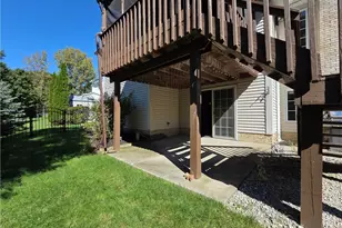 9286 Forest Point Cir, Macedonia, OH 44056 - Photo 33