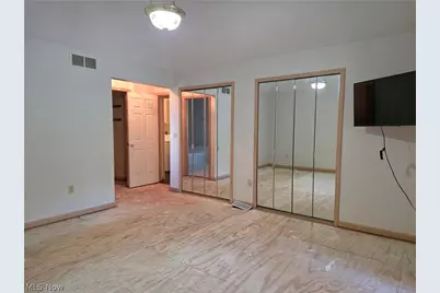 9286 Forest Point Drive, Macedonia, OH 44056 - Photo 5