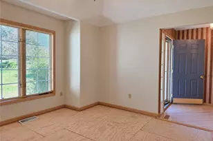 9286 Forest Point Cir, Macedonia, OH 44056 - Photo 3