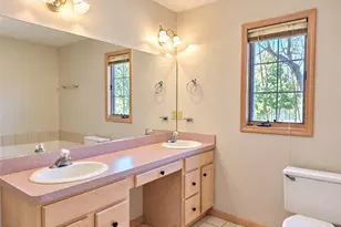 9286 Forest Point Cir, Macedonia, OH 44056 - Photo 17