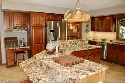 1938 Fairway Drive, Uniontown, OH 44685 - Photo 9