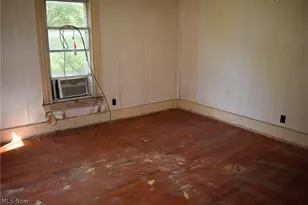 5050 Villa Marie Rd, Lowellville, OH 44436 - Photo 9
