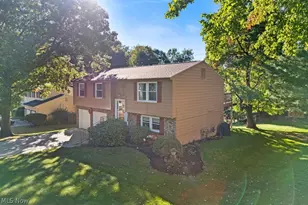1270 Goldfinch Trail, Stow, OH 44224 - Photo 5