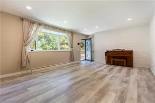 6787 Glenmere Ave NE, Canton, OH 44721 - Photo 9