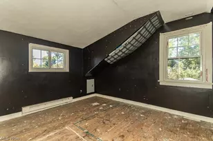 1175 E 332nd St, Eastlake, OH 44095 - Photo 27