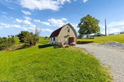 47105 Watson Road, St Clairsville, OH 43950 - Photo 5
