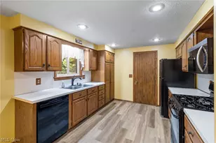 3681 Mariwood Ave NW, Massillon, OH 44646 - Photo 11