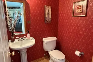 2445 Xavier Dr SE, Massillon, OH 44646 - Photo 9