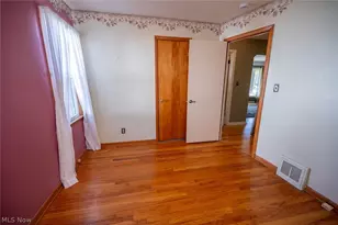 5252 Karen Isle Dr, Willoughby, OH 44094 - Photo 19