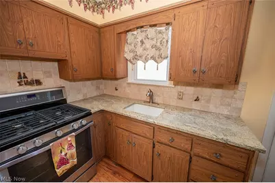 5252 Karen Isle Drive, Willoughby, OH 44094 - Photo 17