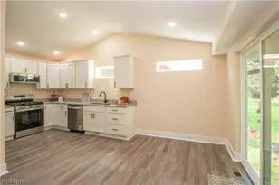 97 Nottingham St, Tallmadge, OH 44278 - Photo 11