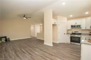 97 Nottingham St, Tallmadge, OH 44278 - Photo 17