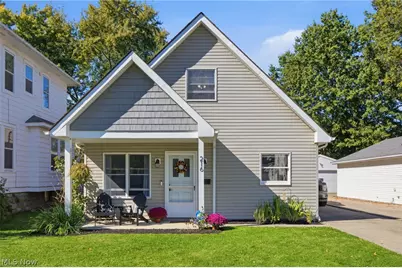 216 Longford Avenue, Elyria, OH 44035 - Photo 1