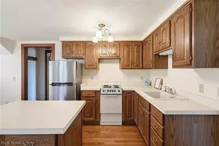 7850 Bainbridge Rd, Chagrin Falls, OH 44023 - Photo 31