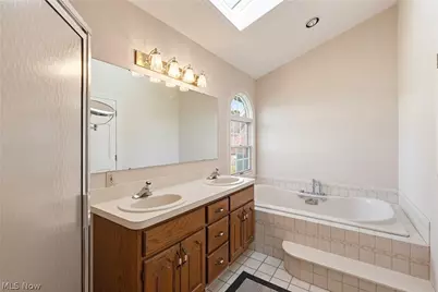 7850 Bainbridge Road, Chagrin Falls, OH 44023 - Photo 21