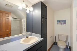 7850 Bainbridge Rd, Chagrin Falls, OH 44023 - Photo 35