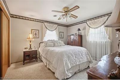 2500 Grove Street NE, Canton, OH 44721 - Photo 9