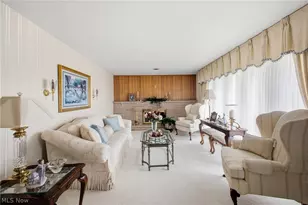 2500 Grove St NE, Canton, OH 44721 - Photo 7