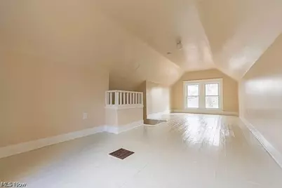 510 Bell Street, Akron, OH 44307 - Photo 3