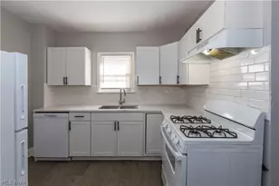 2221 10th St SW, Akron, OH 44314 - Photo 15