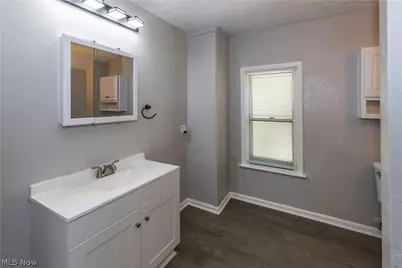2221 10th Street SW, Akron, OH 44314 - Photo 23