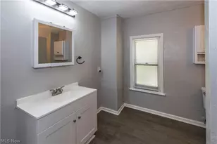 2221 10th St SW, Akron, OH 44314 - Photo 23