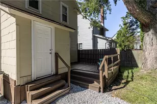 2221 10th St SW, Akron, OH 44314 - Photo 27