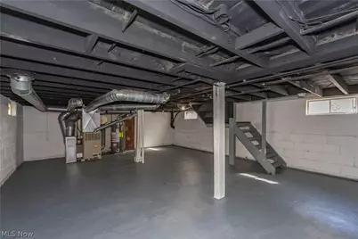 2221 10th Street SW, Akron, OH 44314 - Photo 25