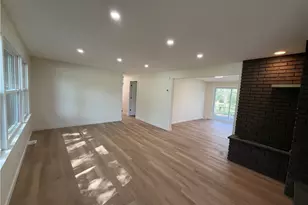 11832 Joy Acres Ln, Chardon, OH 44024 - Photo 5