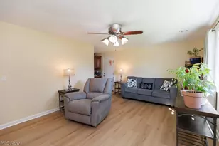 245 Defiance Ave, Elyria, OH 44035 - Photo 5