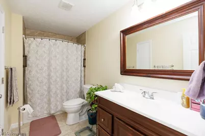 245 Defiance Avenue, Elyria, OH 44035 - Photo 9
