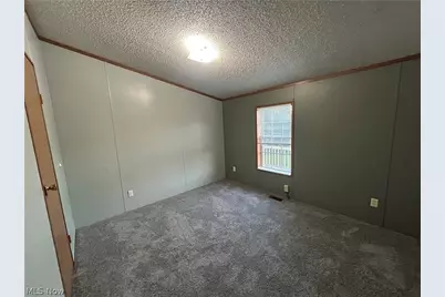 500 S Pleasant Grove Circle, Zanesville, OH 43701 - Photo 7
