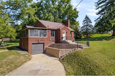 1415 Faircrest Street SE, Canton, OH 44707 - Photo 3