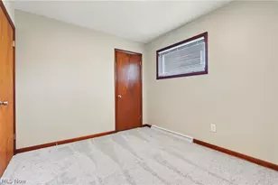 483 17th St NW, Barberton, OH 44203 - Photo 13