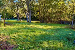 693 Liberty Rd, Youngstown, OH 44505 - Photo 13