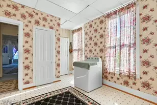 429 W Main St, Geneva, OH 44041 - Photo 21