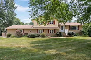 3544 Ada Vista Dr, Uniontown, OH 44685 - Photo 3