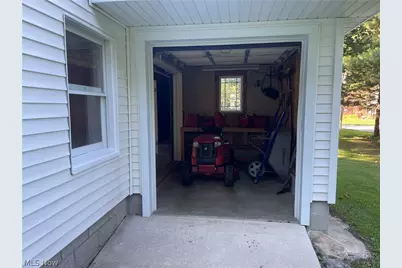 105 Hale Street, Mogadore, OH 44260 - Photo 33
